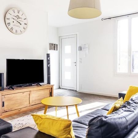 Maison Familiale En Pierre A 10 Min De Bordeaux Bassens  Dış mekan fotoğraf