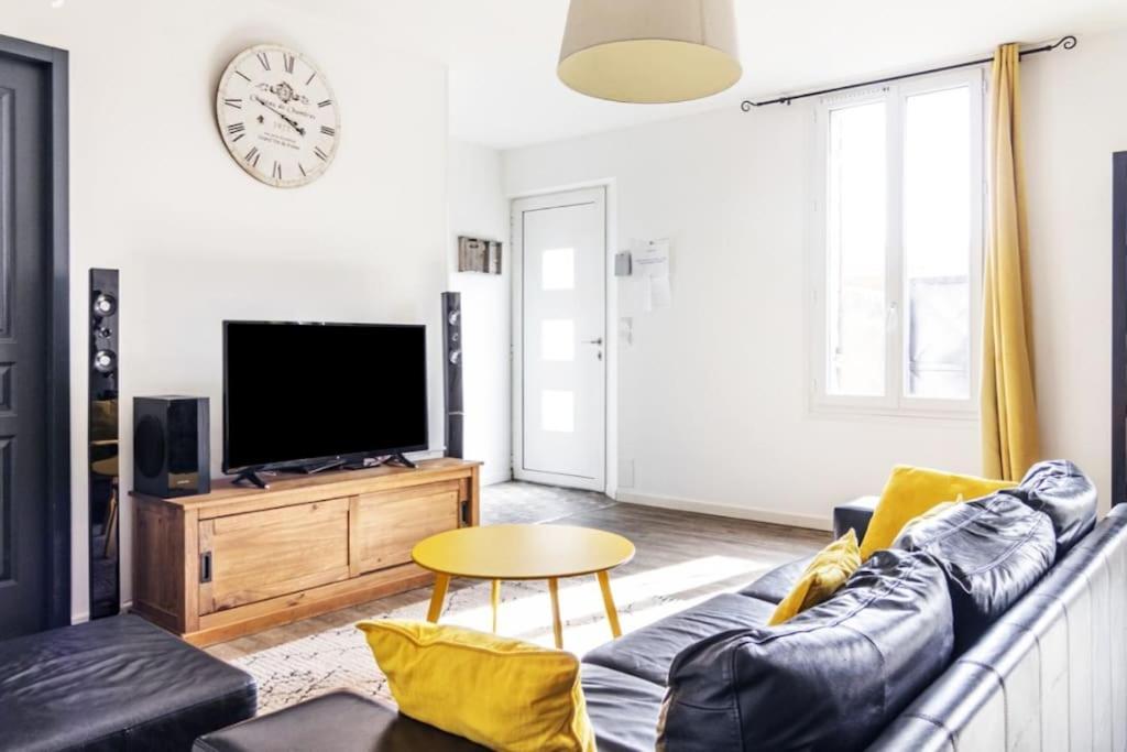 Maison Familiale En Pierre A 10 Min De Bordeaux Bassens  Dış mekan fotoğraf